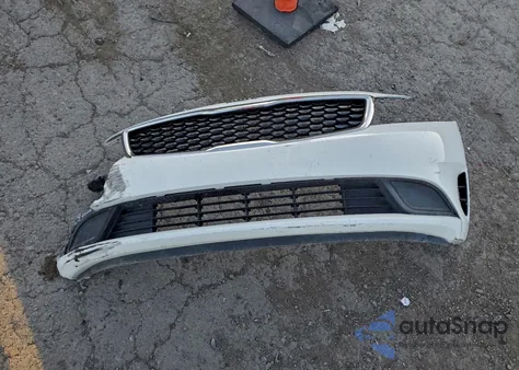 2018 Kia Forte Lx z USA, uszkodzony, nr VIN 3KPFK4A77JE245281